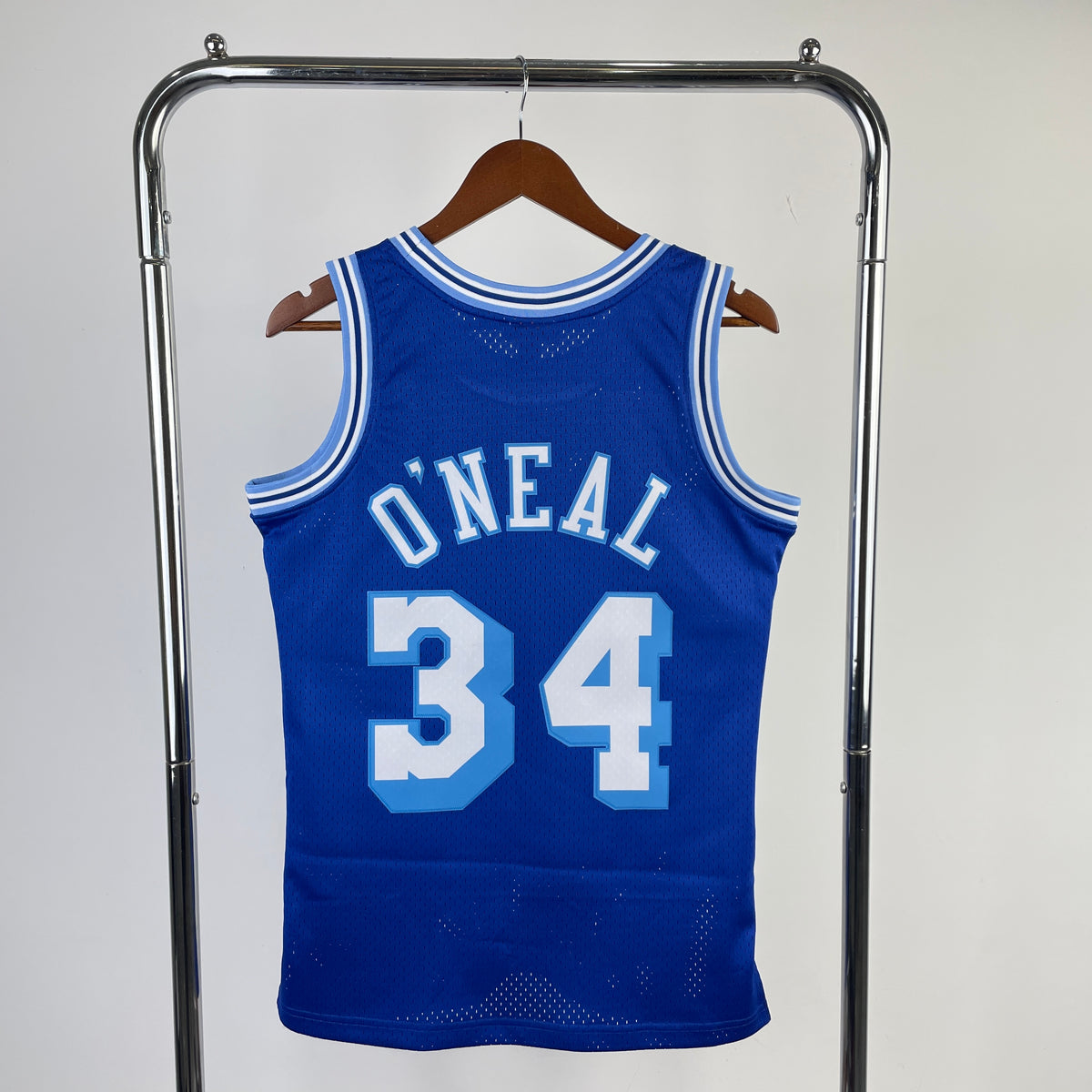 Camiseta retro azul de los Lakers