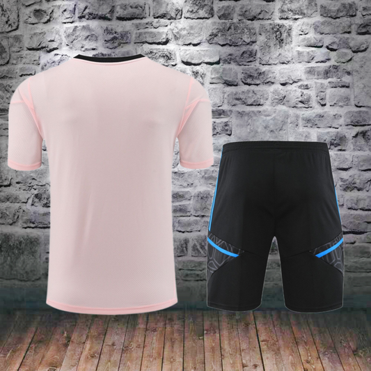 United Pink Short Training Kit 23/24
