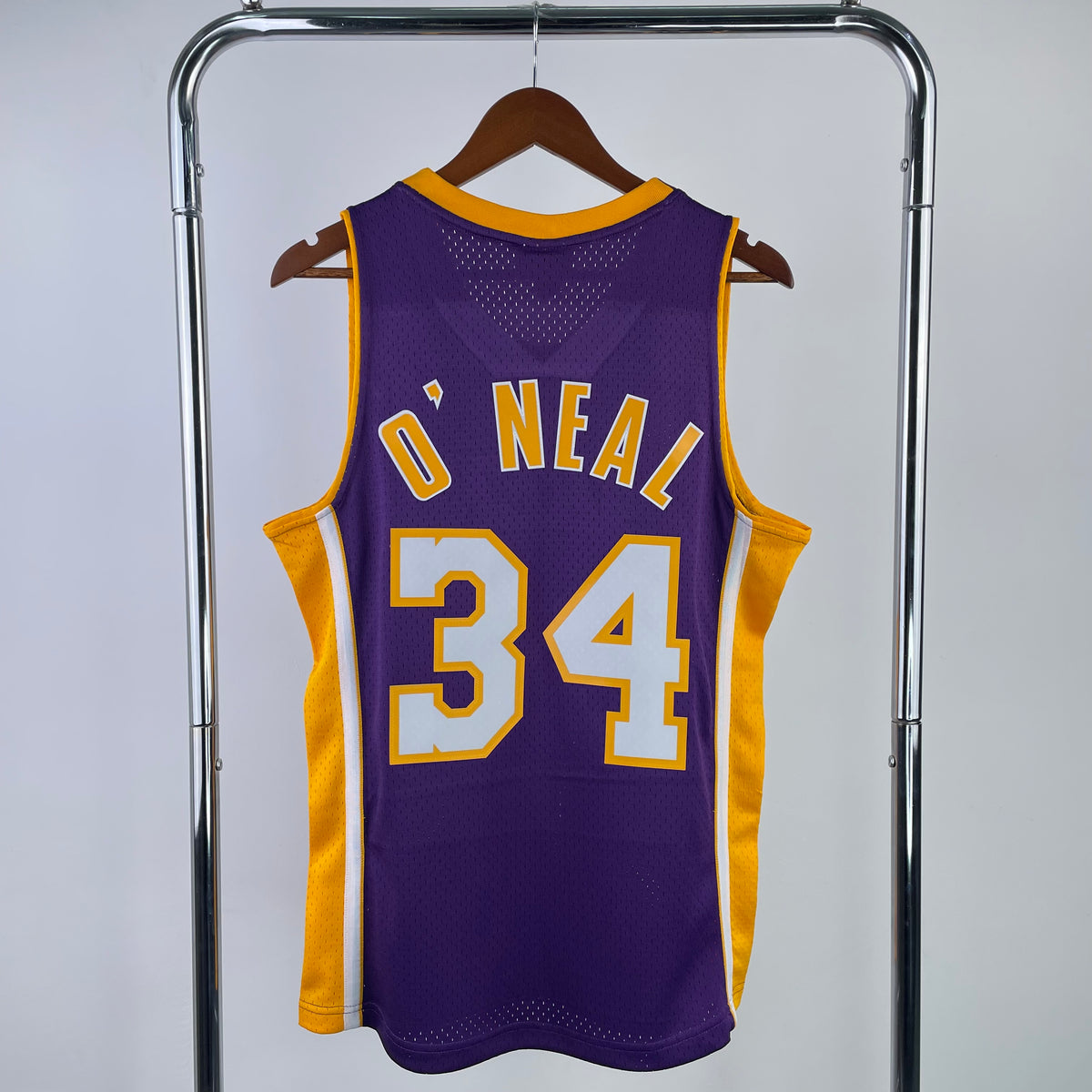 Camiseta retro púrpura de los Lakers