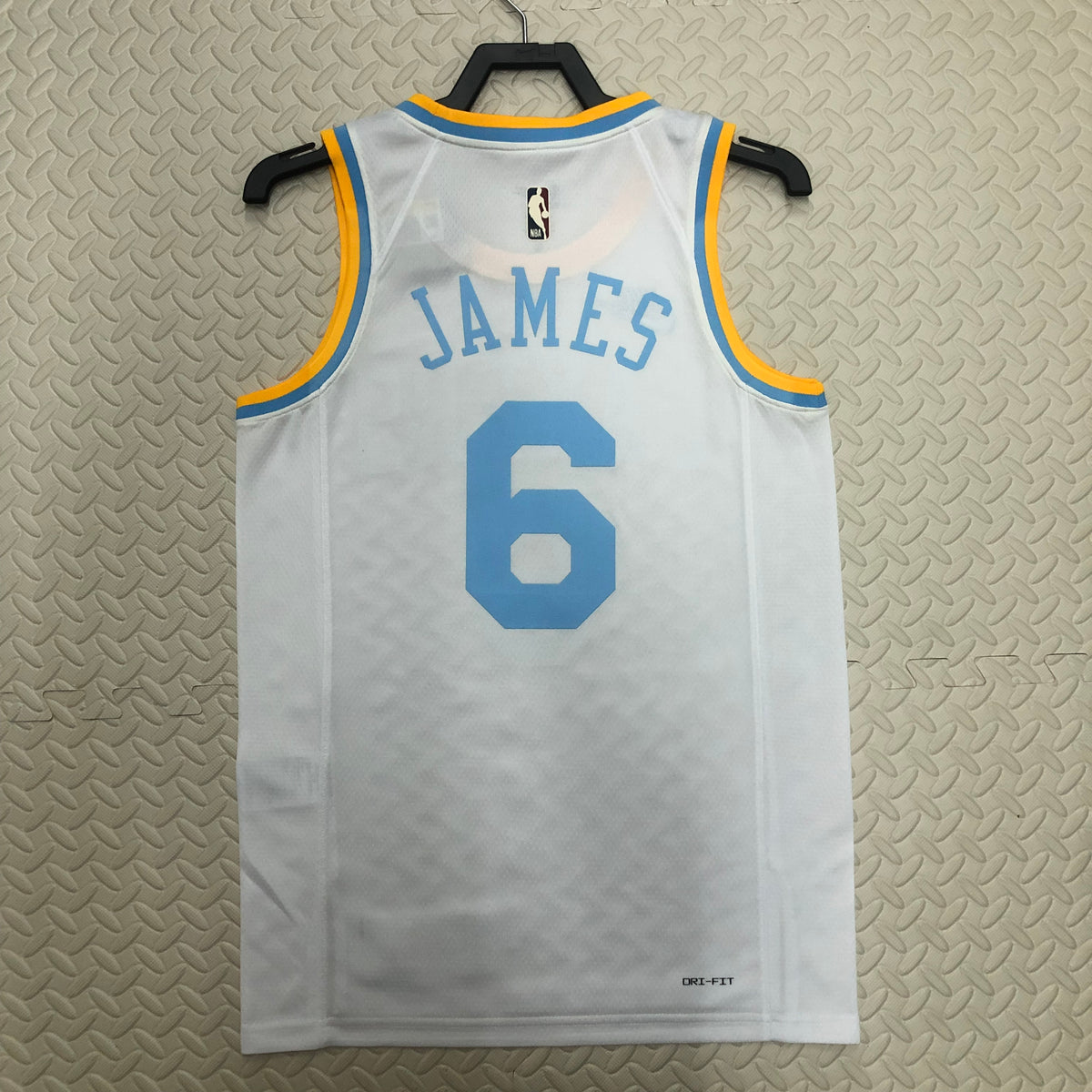Camiseta retro Lakers especial celeste